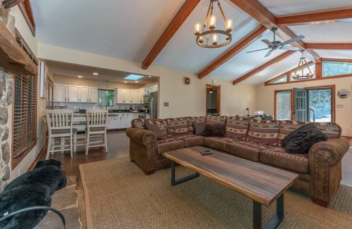 Moneta House | Woodland Paradise - Hot Tub, Game Rm, Kayaks, Dock