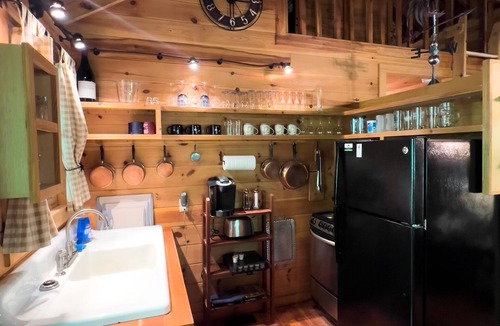 Cleveland Cabin | Woods Retreat at Table Rock