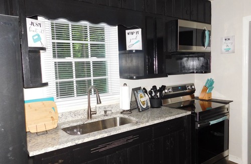 Forest Park House | World Cup Ready 5BR Near Airport & Stadium Sleeps14 Sport Teams Welcome