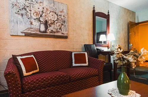Mobridge Hotel | Wrangler Inn