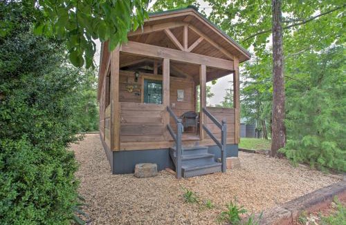 Mill Spring House | Year-Round Adventure! Rustic Cabin in Mill Spring