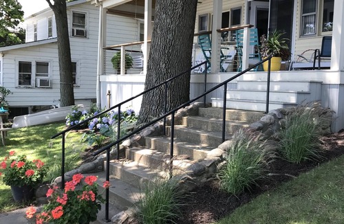 North Webster House | Year Round, Updated, Lake Front Home on Beautiful All-Sport Webster Lake.