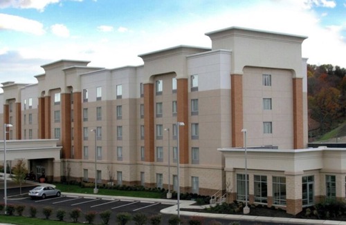 Strabane Hotel | Your Home Base for Exploring Washington with Free Breakfast and Parking