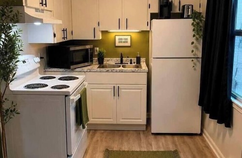 Anderson Apartment | Zen Retreat | 5 Mins to Anmed |Elements Collection