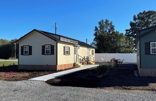 Benton Cabin | Zeus's Retreat Cabin at Rend Lake