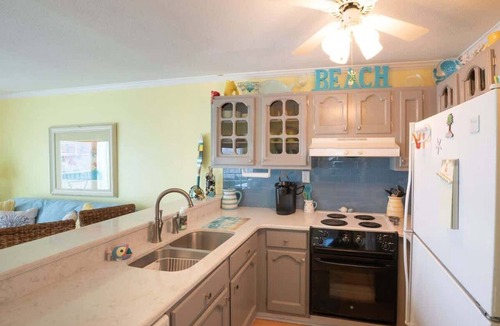 Wilmington Beach Condo | zSouthern Sands