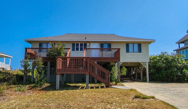 12 ON 12 - Sip coffee and take in the beautiful ocean views with this oceanfront home!