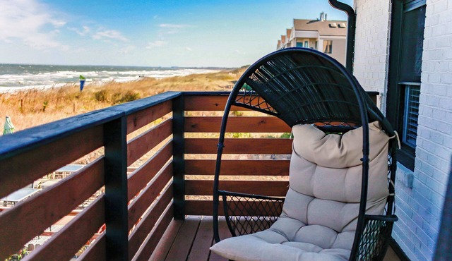 1866 EOV Beach Suite