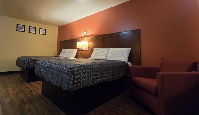 2 Full Beds|Non-Smoking