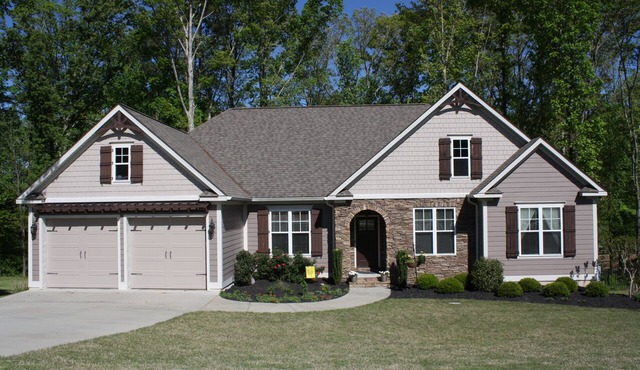 2027 available : 5 BR, 3.5 Bath.