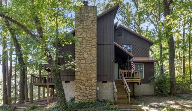 3 BR Waterfront Escape-Koi Fish & Arcade
