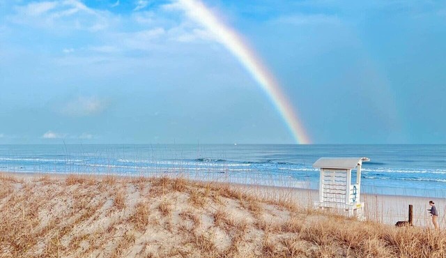 30 Steps to the Atlantic Ocean, Sunrises, Deck, Family Area for BBQ's & Fun