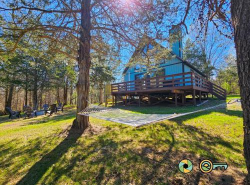 59 West Eaglewood Lane: RR Chalet