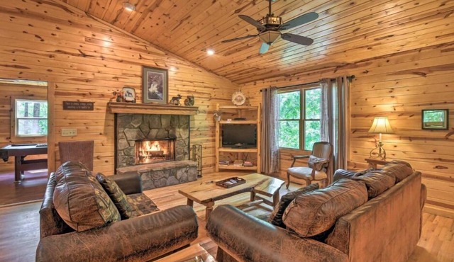 6/5 Valley View! Close to Helen! Near Hiking & Wineries