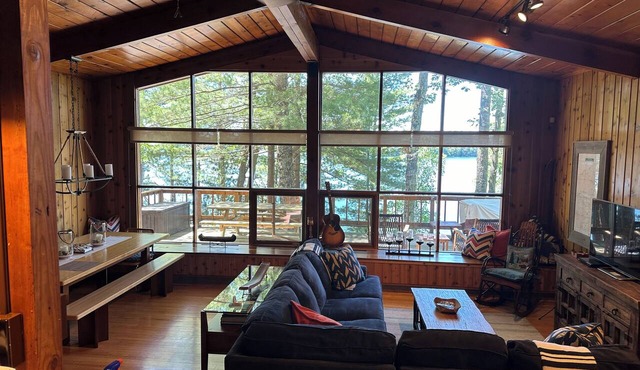 7 acre private retreat, cabin and bunk house, Rave, kayaks, paddleboat, pontoon in Iron River