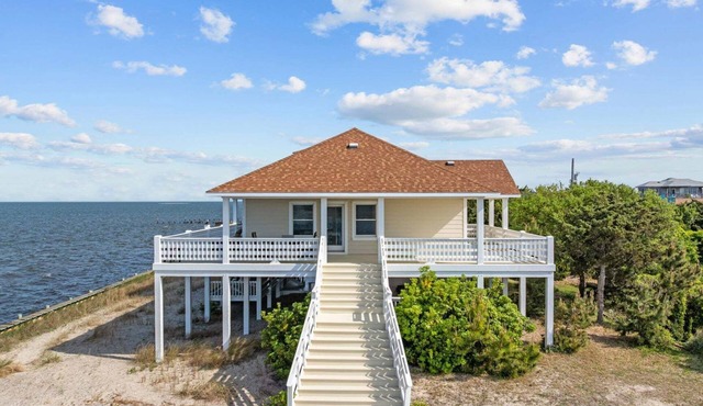 7659 - Sound Garden - Waterfront Avon Retreat | Hot Tub & Sunsets
