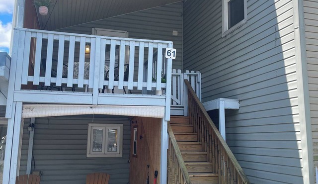 A charming 2 bedroom apartment a few blocks from Dickson college