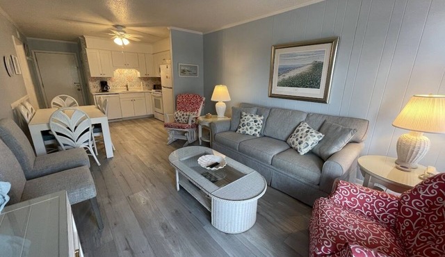 A Place at the Beach II 1C - Oceanfront in Garden City Beach