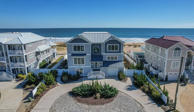 A Seahorse Wish- Oceanfront, 9 beds, Pool, Slps 24