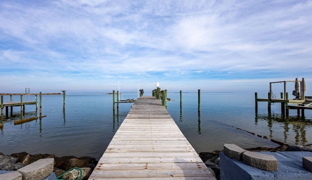 A True Serenity Coastal Waterfront Retreat — Potomac River meets Chesapeake Bay