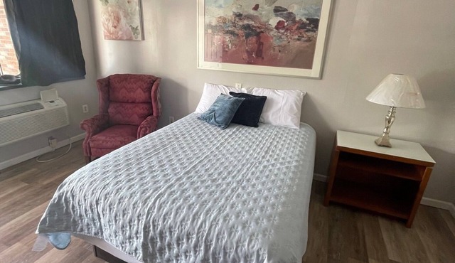 ANS Inn has clean, spacious rooms located on 5 acres with little traffic.