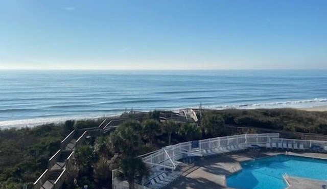 "Beaches be Crazy" 2 bed, 2 bath St Regis in NTB