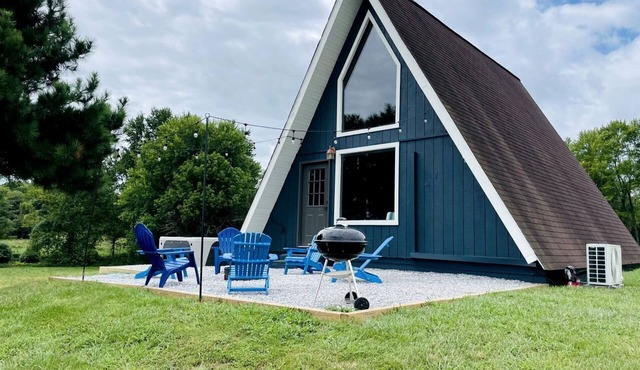 Beautiful A-frame with Hot-tub in Makanda, Illinois