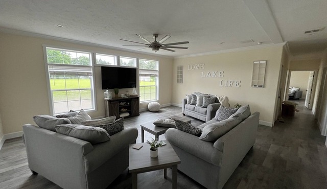 Beautiful New Home on a 3 Acre Lake view Lot, 1 Mile From Sunset Marina At DHL!
