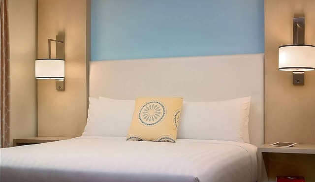 Best Value, Quality Stay! Short Drive to Woodfield Mall, Schaumburg, w/Pool