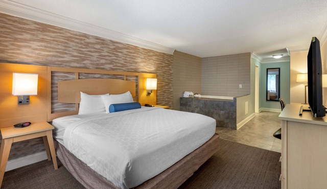 Best Western Plus University Inn in Winston-Salem