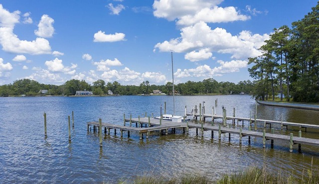 Blue Water Inn - Gorgeous elevated home with elevator and game room!