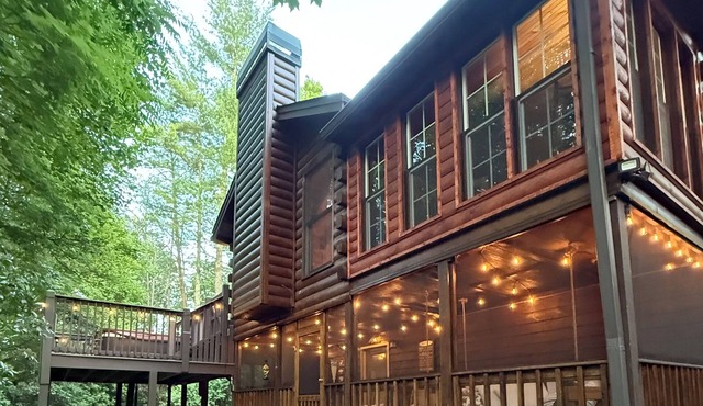 Cabin in Aska Adventure Area perfectly located for exploring all of Blue Ridge