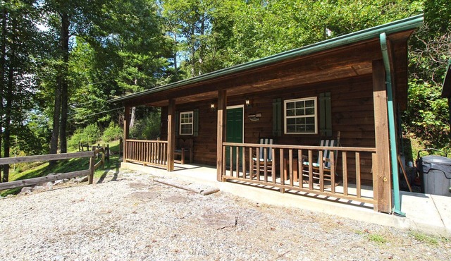 Cabin the the Gap- Motorcycle Friendly with Pond