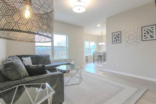 Cedar Falls Townhome - New Construction - 3 KINGS! in Cedar Falls