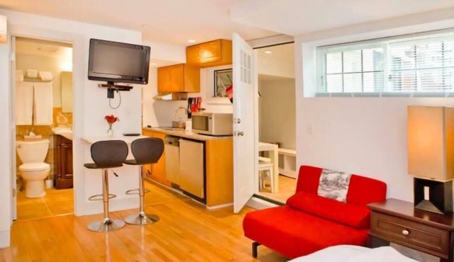 Central apartment 3 min walk to Zoo, convenient to Mariott Wardman, metro to downtown