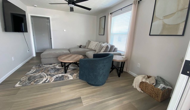 Centrally located newly renovated 2 bungalow in Lafayette.