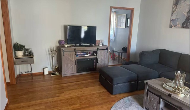 Charming 1-bedroom townhome with WiFi, AC in enjoyable Thornton