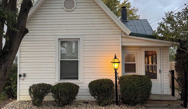 Charming 2-Bed Retreat — Just Steps from Historic Downtown Wilmington