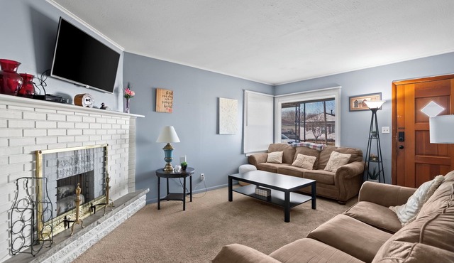 Charming 3-bedroom house in enchanting Springfield with Wifi, Smart TV, King Bed in Springfield