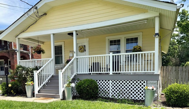 Charming 3BR/2BA Home across from the park, Sleeps 6
