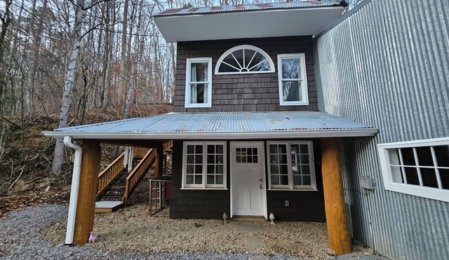 Charming barn loft in quaint Marshall in Marshall