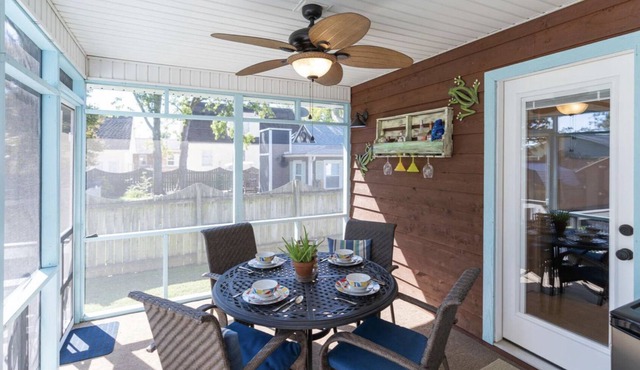 Charming Family Friendly Three Bedroom House in the heart of The Point