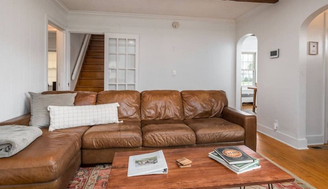 Charming Historic Cottage minutes from LOU!