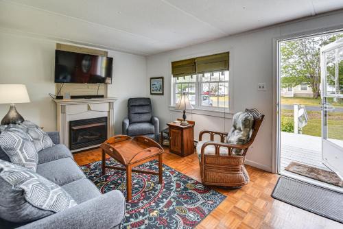 Charming Painter Home w/Chesapeake Bay Views