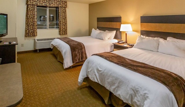 Charming Unit w/2 Full Beds, Stovetop & Fridge Near Dickinson Museum Center in Dickinson