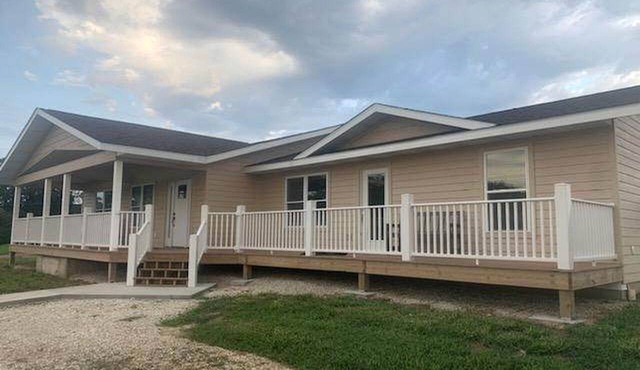 Charming Vacation Rental near Owensville, Missouri - Ideal for a Glamping Retreat with Family and Friends