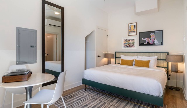 Chic King Studio + Record Player | Germantown | Conway by AvantStay