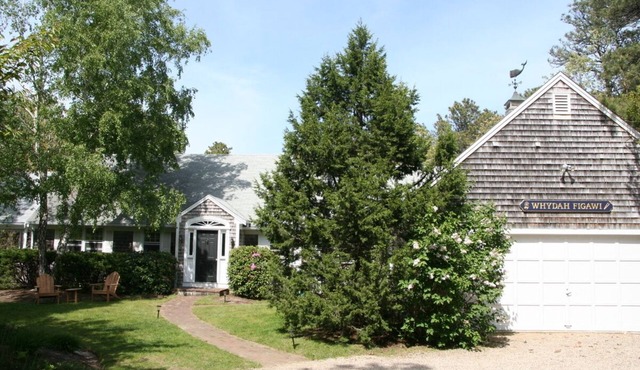 Classic 5Br Cape Cod Home In Exclusive N. Chatham- Steps To The Private Beach in Chatham