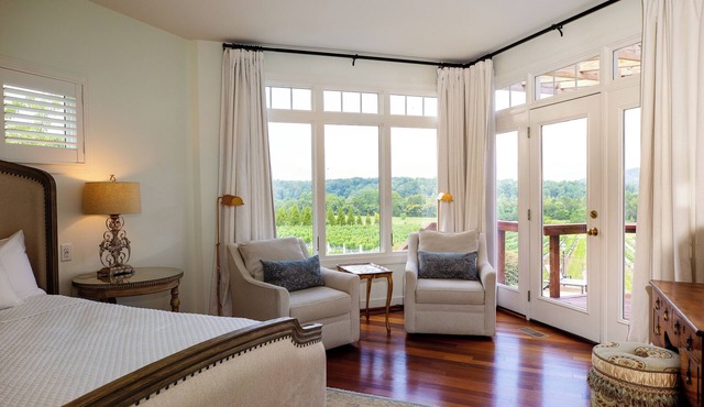 Classic Deluxe Room at The Inn at Stinson Vineyards