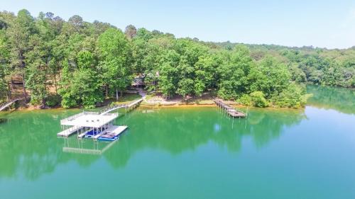 Clear Creek Escape - Double Decker Dock, New Green Fishing Lights!